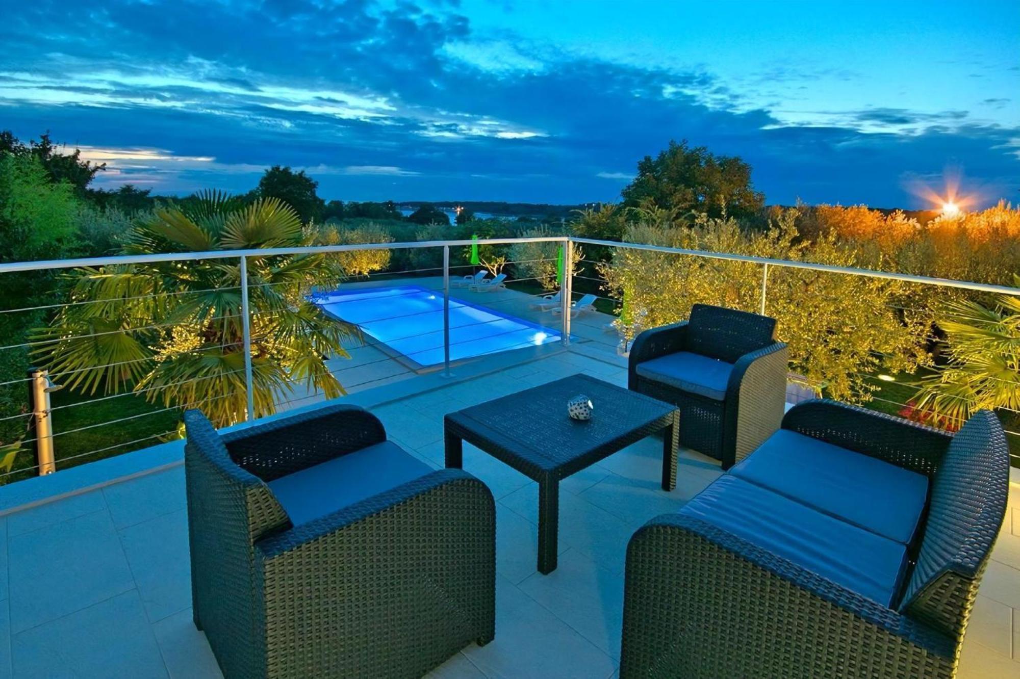 Apartmán Livija 2 Mit Pool In Strandnaehe